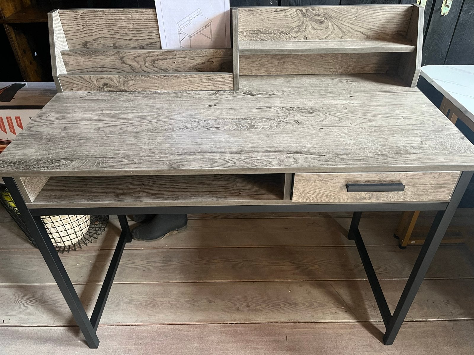 Nieuw! Kinderbureau met vakken en lade., Huis en Inrichting, Ophalen, Zo goed als nieuw, Grijs, Computerbureau