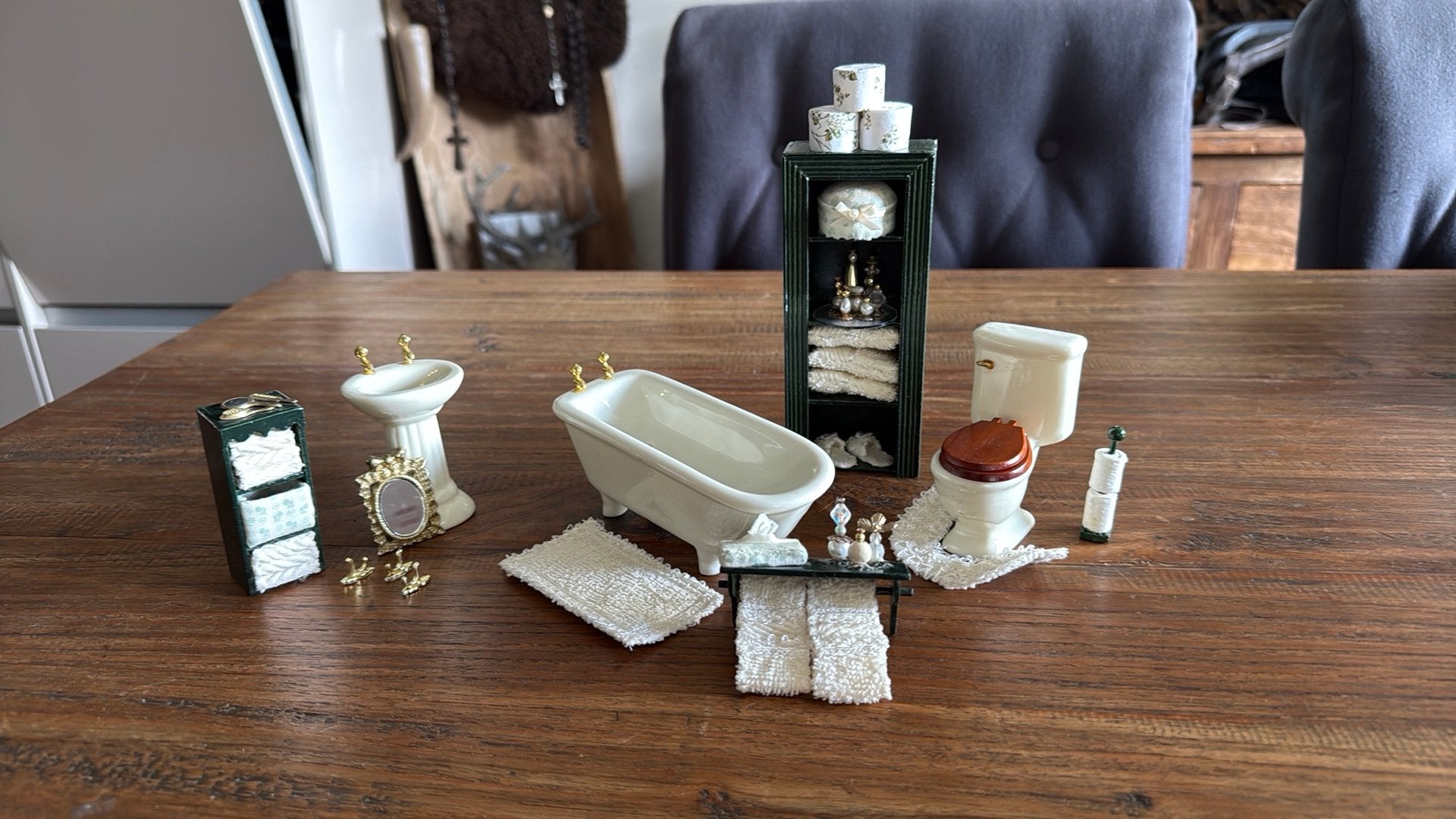 Badkamer meubeltjes poppenhuis, Verzamelen, Poppenhuizen en Toebehoren, Ophalen of Verzenden, Zo goed als nieuw, Poppenhuis