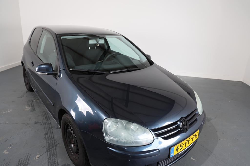Volkswagen Golf 2.0 FSI 110KW 3D 2004 Blauw, Voorwielaandrijving, Stof, 4 cilinders, 1984 cc