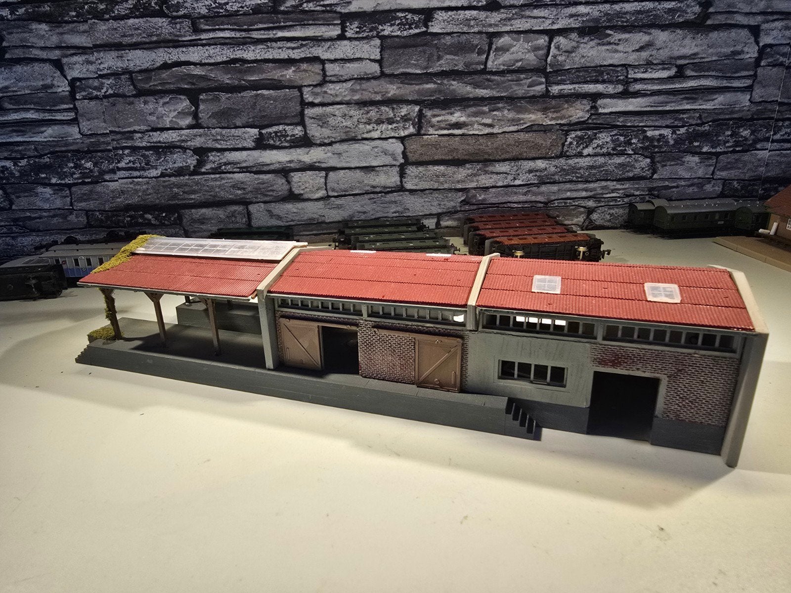 kibri goederenstation N spoor modeltrein 1:160, Overige merken, Gebruikt, Gelijkstroom of Wisselstroom, Brug, Tunnel of Gebouw