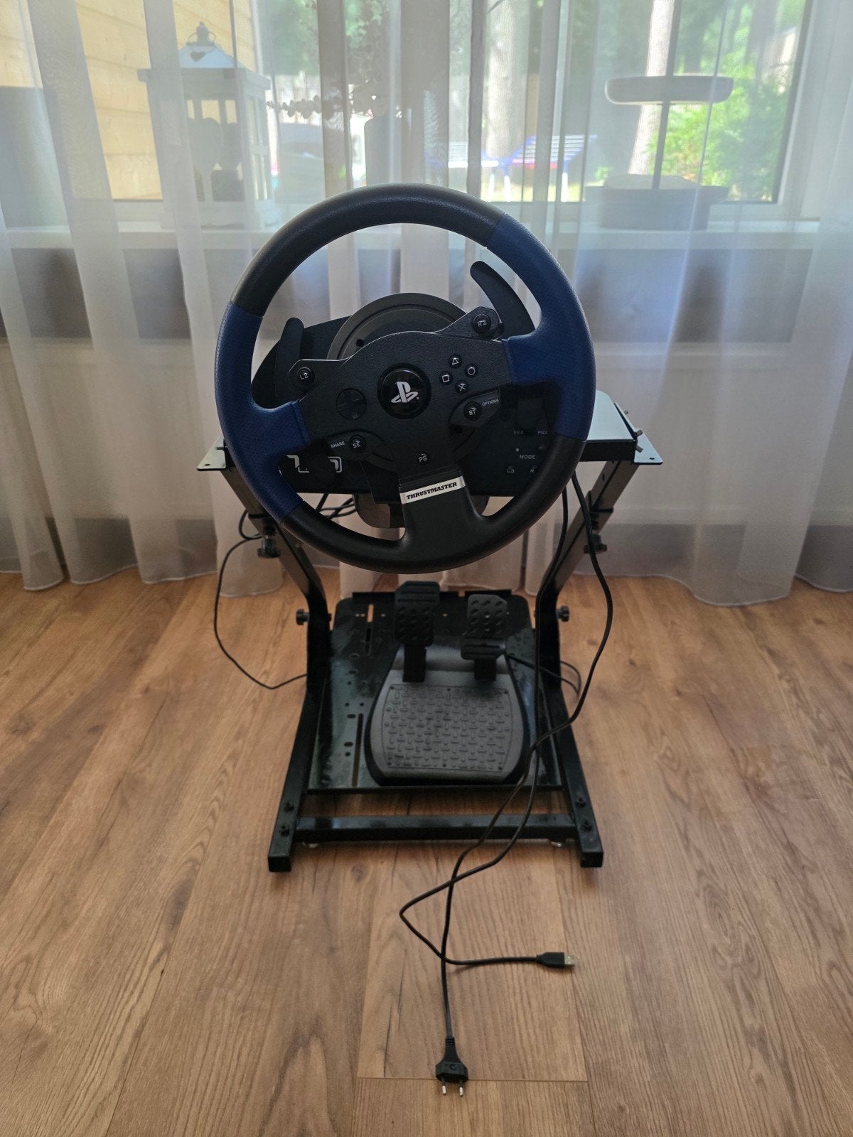 Thrustmaster T150 racestuur met pedalen en Playseat, Ophalen, Zo goed als nieuw, Playseat of Racestoel, PlayStation 4