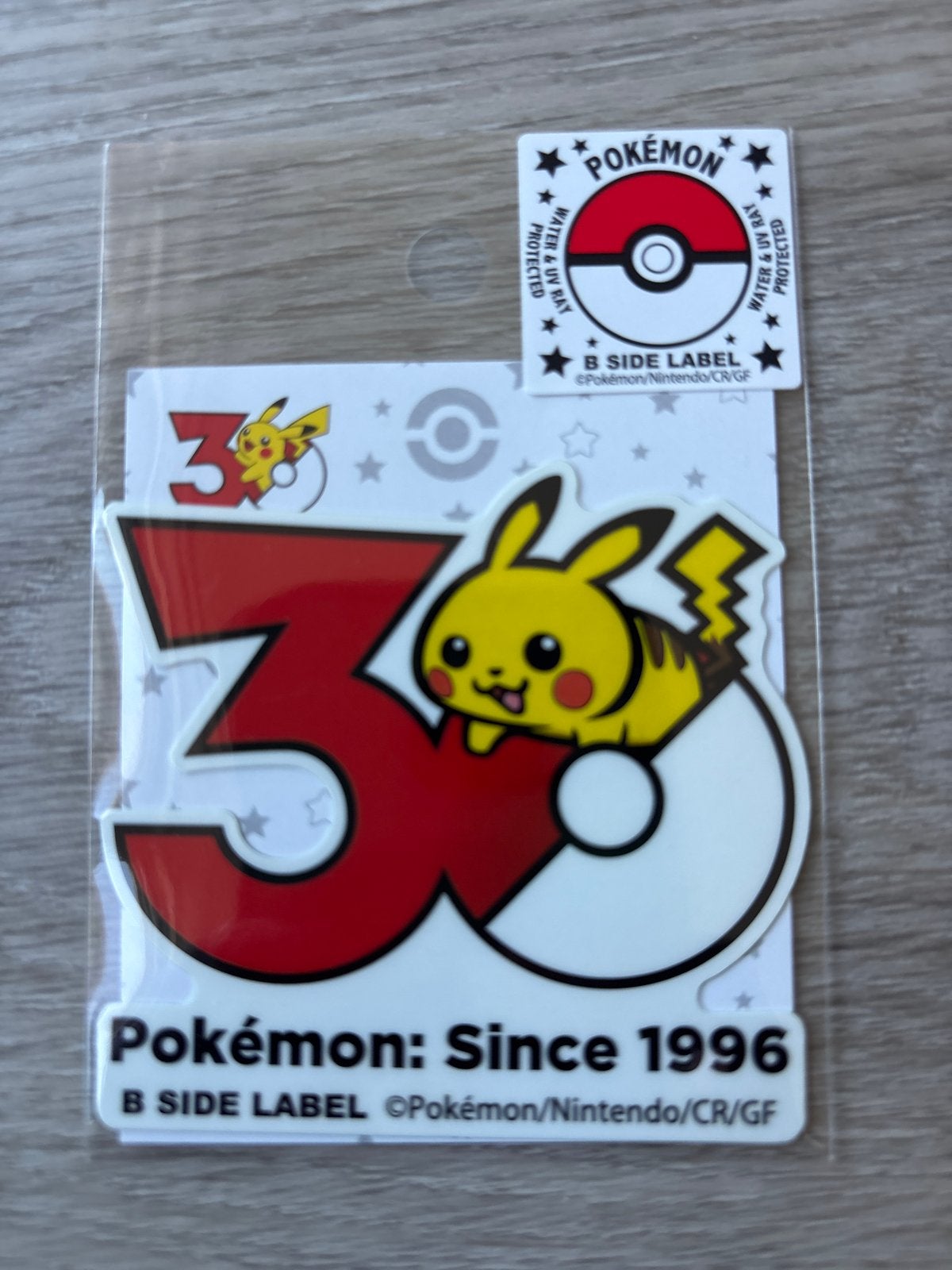 Pokémon Pikachu 30 Jaar Sticker - B Side Label, Ophalen of Verzenden, Nieuw
