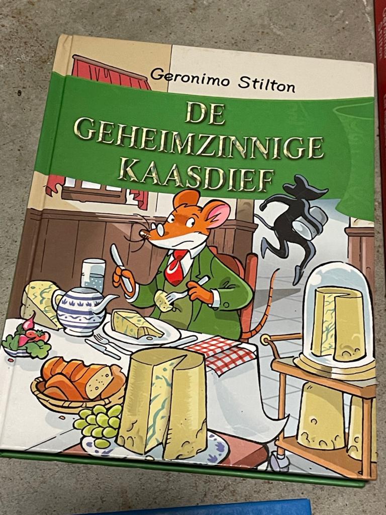 14x Geronimo Stilton Collectie - losse delen 4€ per stuk, Ophalen of Verzenden, Gelezen, Fictie algemeen