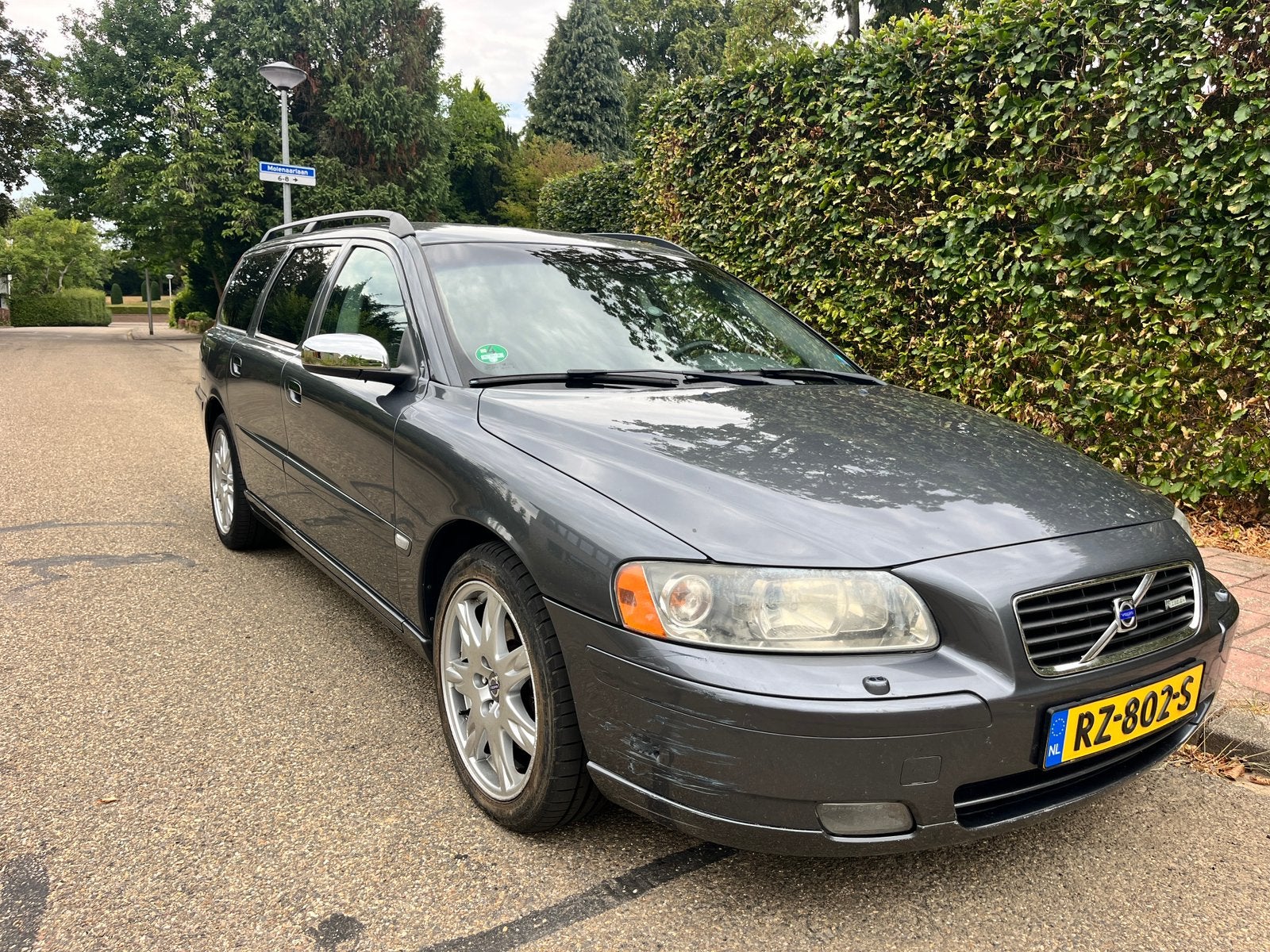 Volvo V70 2.5 T AUT 2005 Grijs, Auto's, 1800 kg, 1532 kg, 2521 cc, Stationwagon