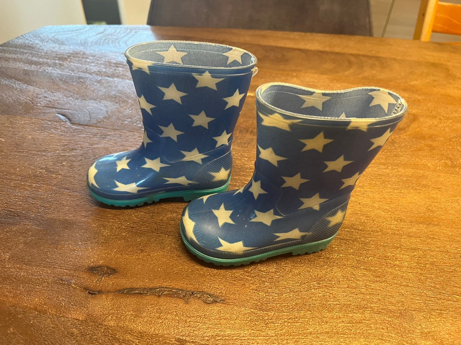 Kinderlaarsjes blauw met sterretjes maat 19, Kinderen en Baby's, Babykleding | Schoentjes en Sokjes, Gebruikt, Laarsjes, Ophalen of Verzenden