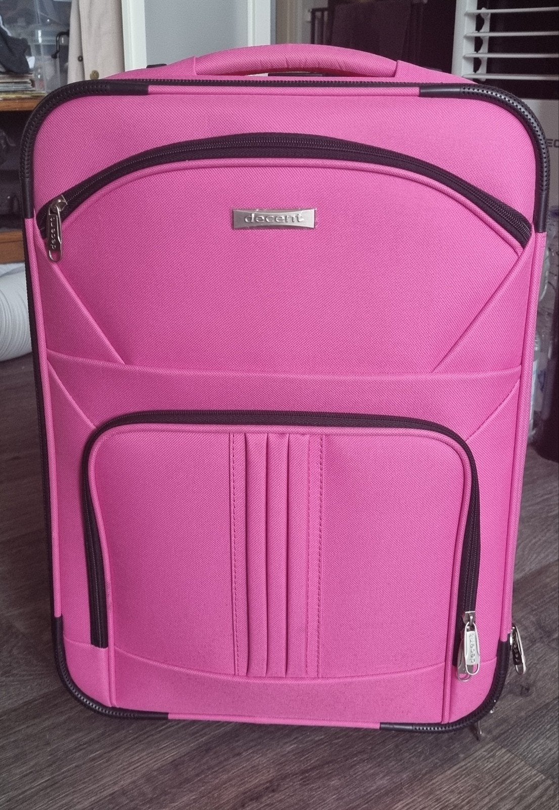 Roze koffer met uitschuifbare handgreep en wieltjes, Ophalen, Zo goed als nieuw, Minder dan 50 cm, Minder dan 35 cm