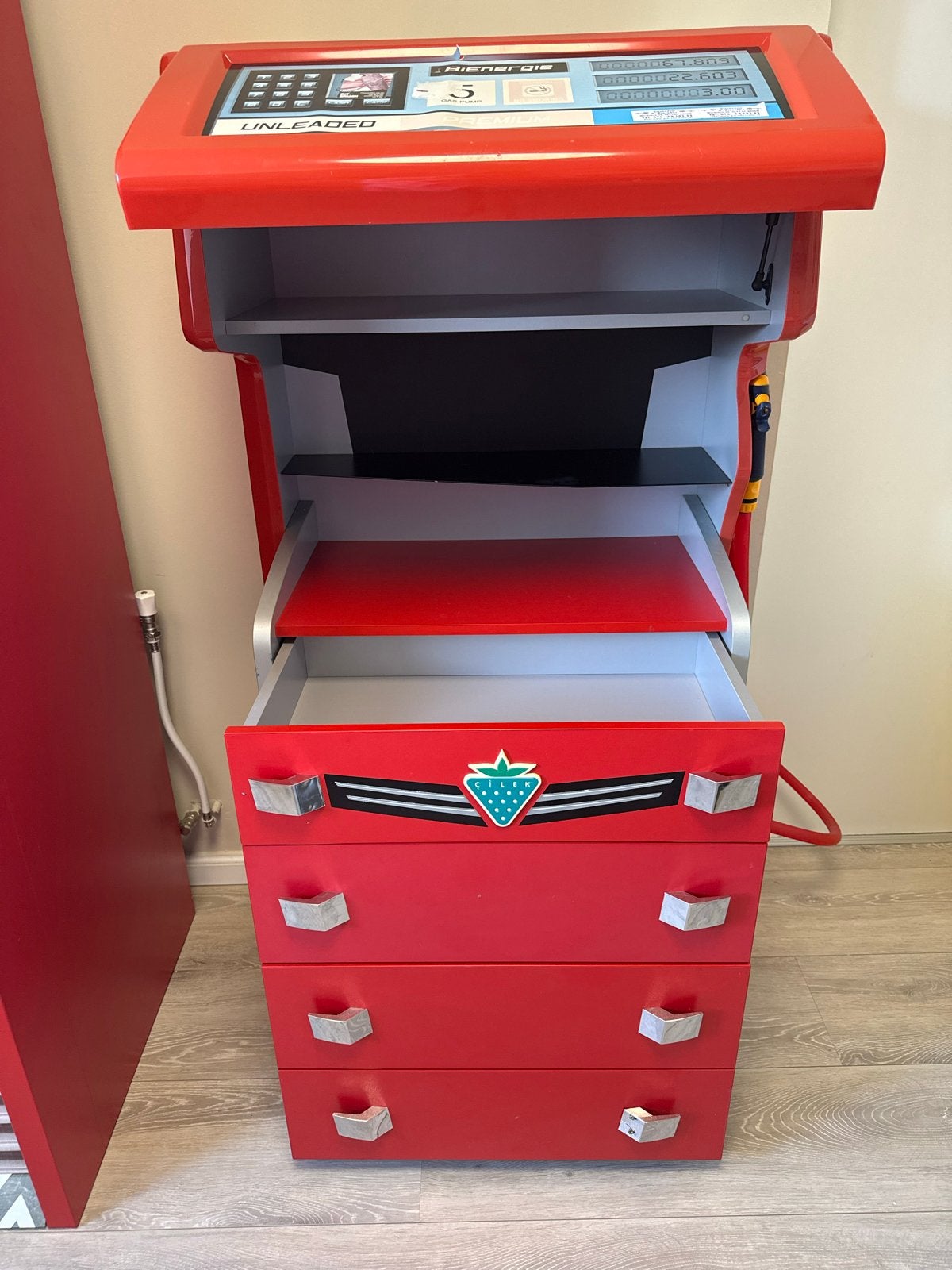 Foto 13 van Origineel Cilek raceauto kamer set in top staat!