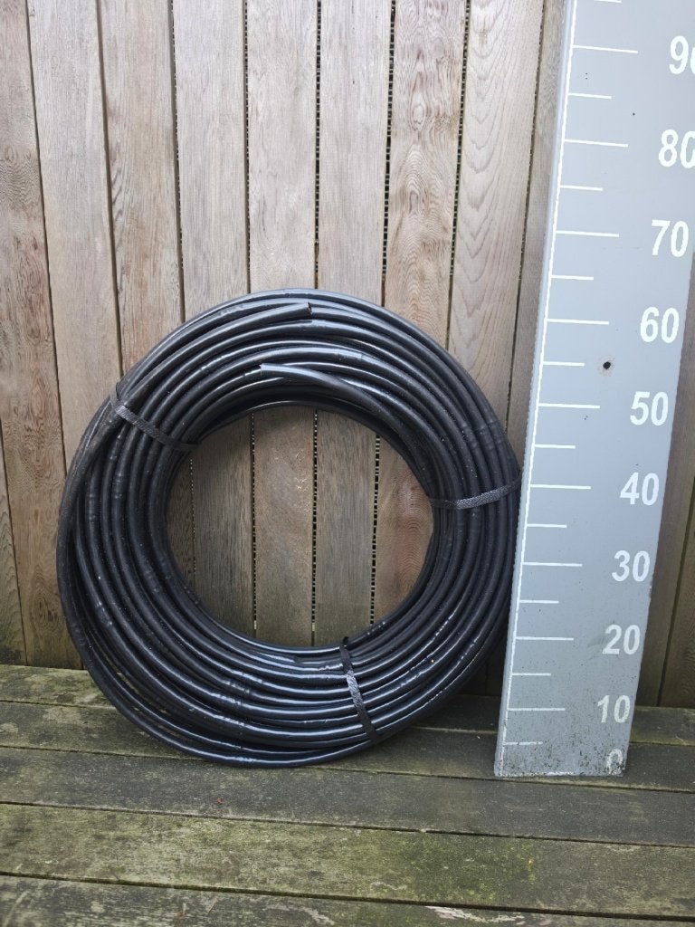 Druppelslang 100 meter 16mm + 2 koppelingen, Ophalen of Verzenden, Nieuw