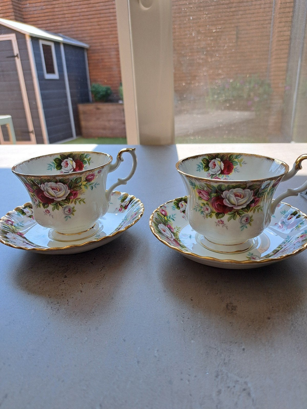 Royal Albert Celebration Theekopjes en Schotels (2 sets), Ophalen