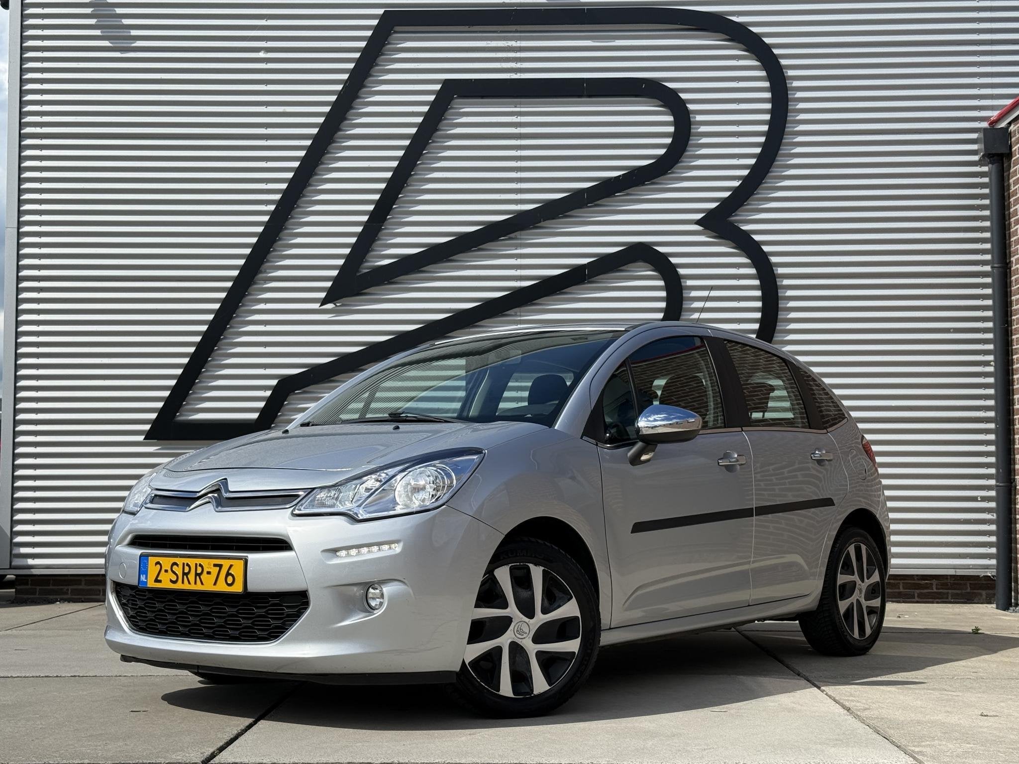 Citroen C3 1.0 VTi Collection 2e Eigenaar|Cruise|PDC|Trekhaa, Auto's, Citroën, Voorwielaandrijving, Euro 5, 450 kg, Gebruikt