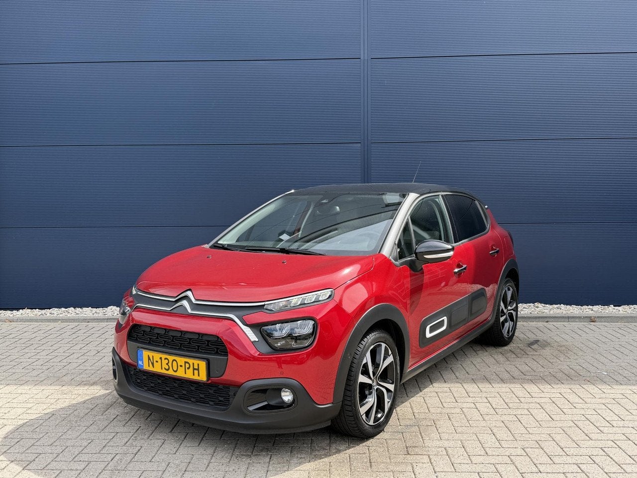 Citroën C3 1.2 PureTech Shine Navigatie | Stoelverwarming |, Auto's, Voorwielaandrijving, 83 pk, 450 kg, 1199 cc