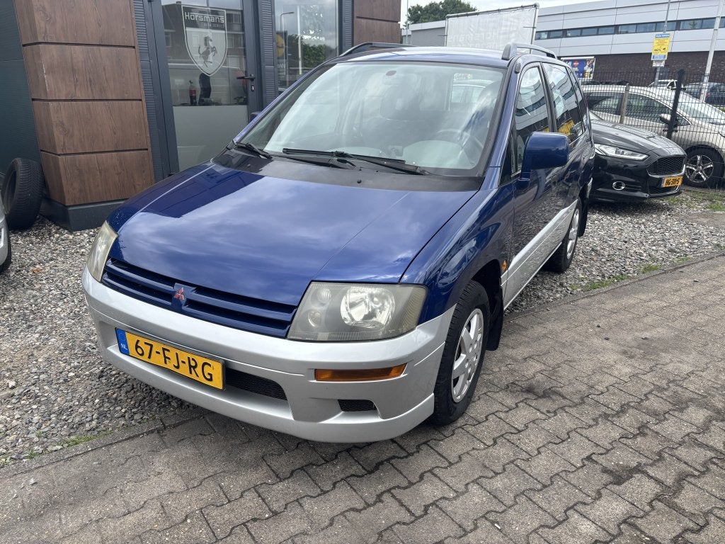 Mitsubishi Space Runner 2.0 GLX (bj 2000), Auto's, Oldtimers, Voorwielaandrijving, 136 pk, Blauw, Bedrijf