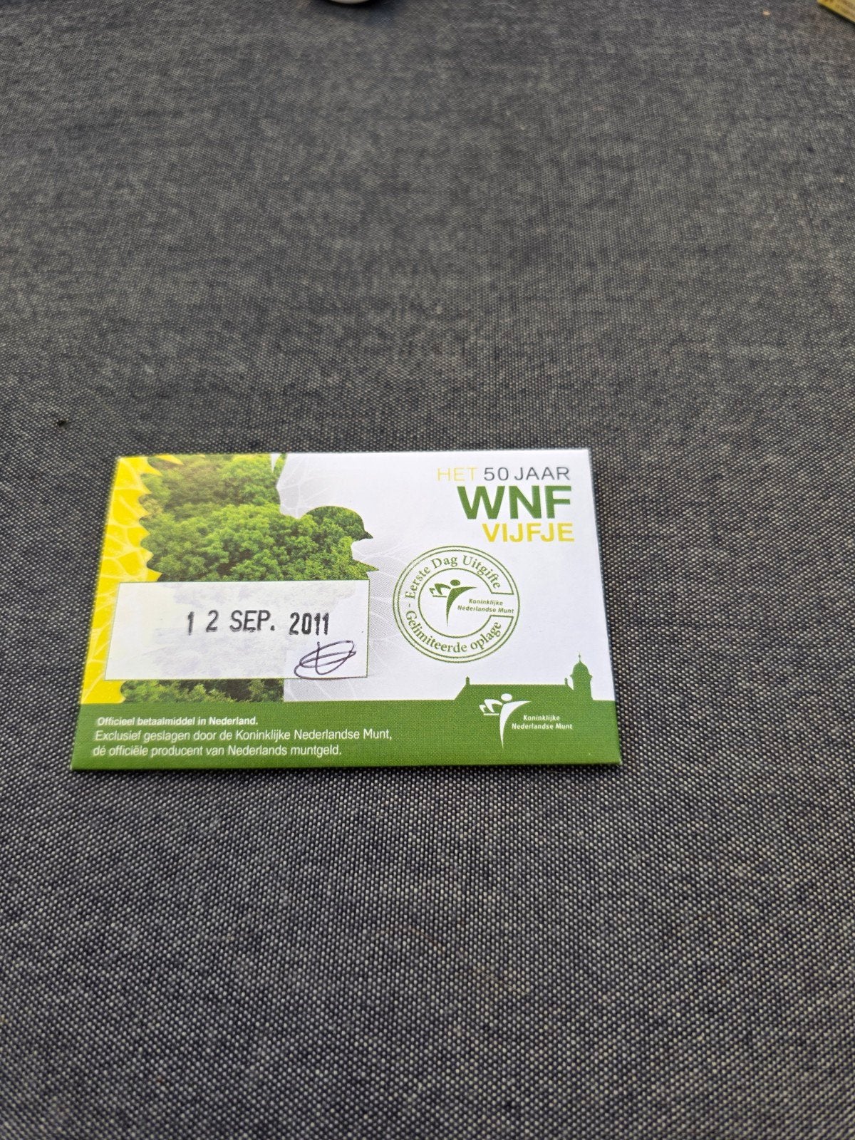 WNF Vijfje 2011 - Het 50 Jaar WNF Vijfje, Postzegels en Munten, Munten | Nederland, Ophalen of Verzenden, Koningin Beatrix, Overige waardes