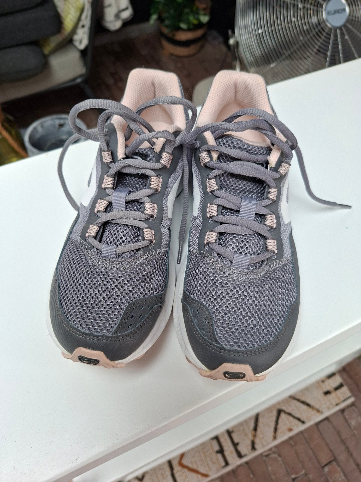 Dames hardloopschoenen maat 38, Ophalen, Sportschoenen, Kalenji, Grijs