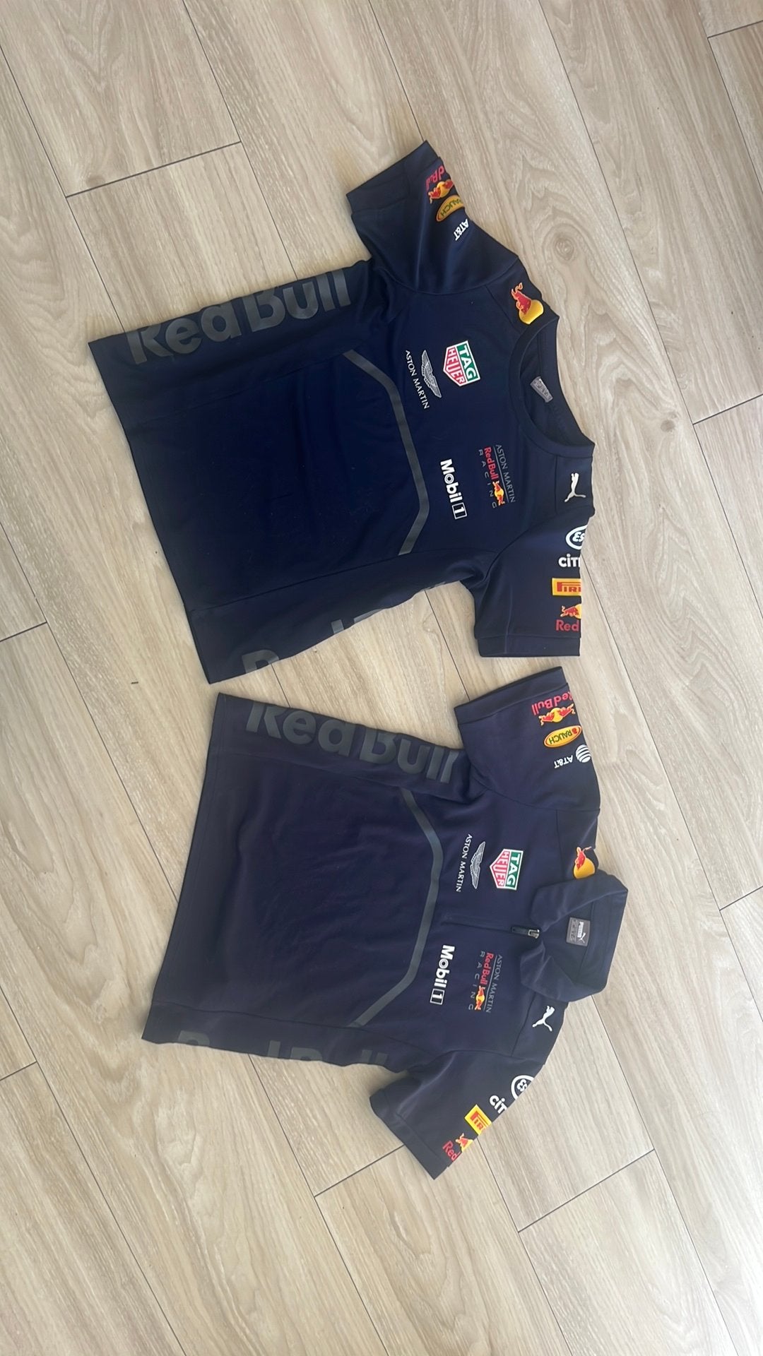 Origineel Red Bull F1-shirt + polo Max Verstappen maat 128, Ophalen of Verzenden, Zo goed als nieuw, Maat 128