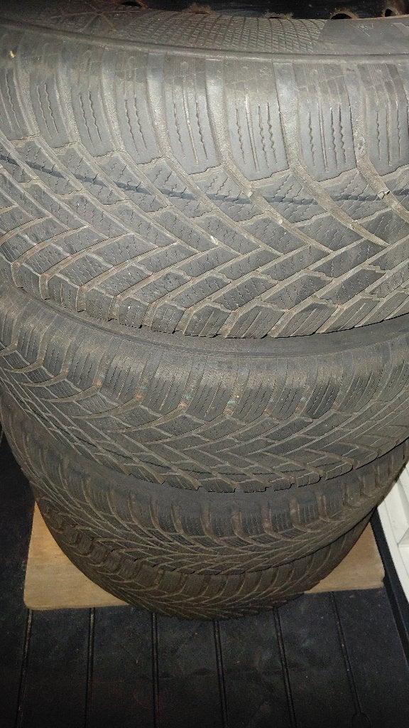 Winterbandenset 205/55 R16 Continental Renault Megane 4, Ophalen, Gebruikt, 16 inch, Banden en Velgen