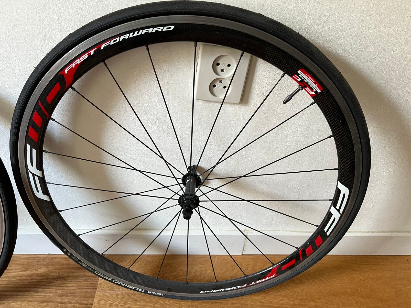 FFWD wielset te koop – licht, snel en in nette staat, Zo goed als nieuw, Racefiets, Carbon, Ophalen
