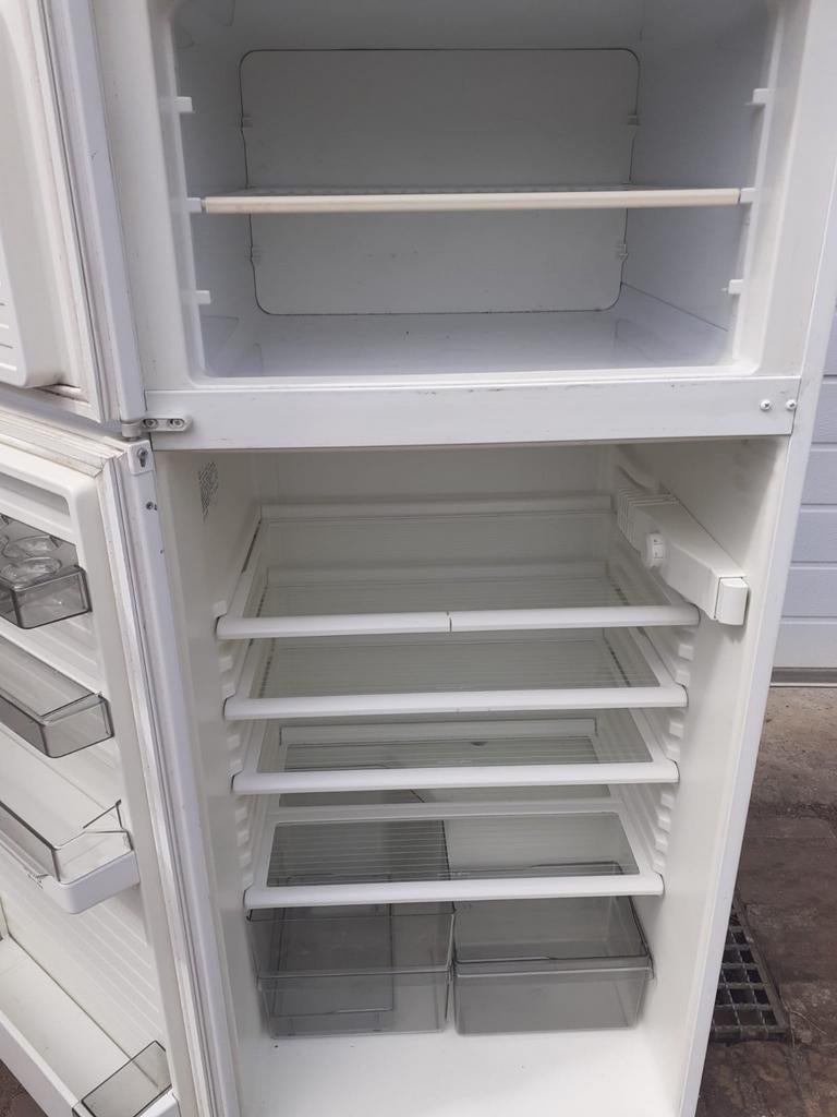 INBOUW AEG SANTO 2241 i Koelvriescombinatie met vriesvak, Ophalen, Gebruikt, 200 liter of meer, 60 cm of meer