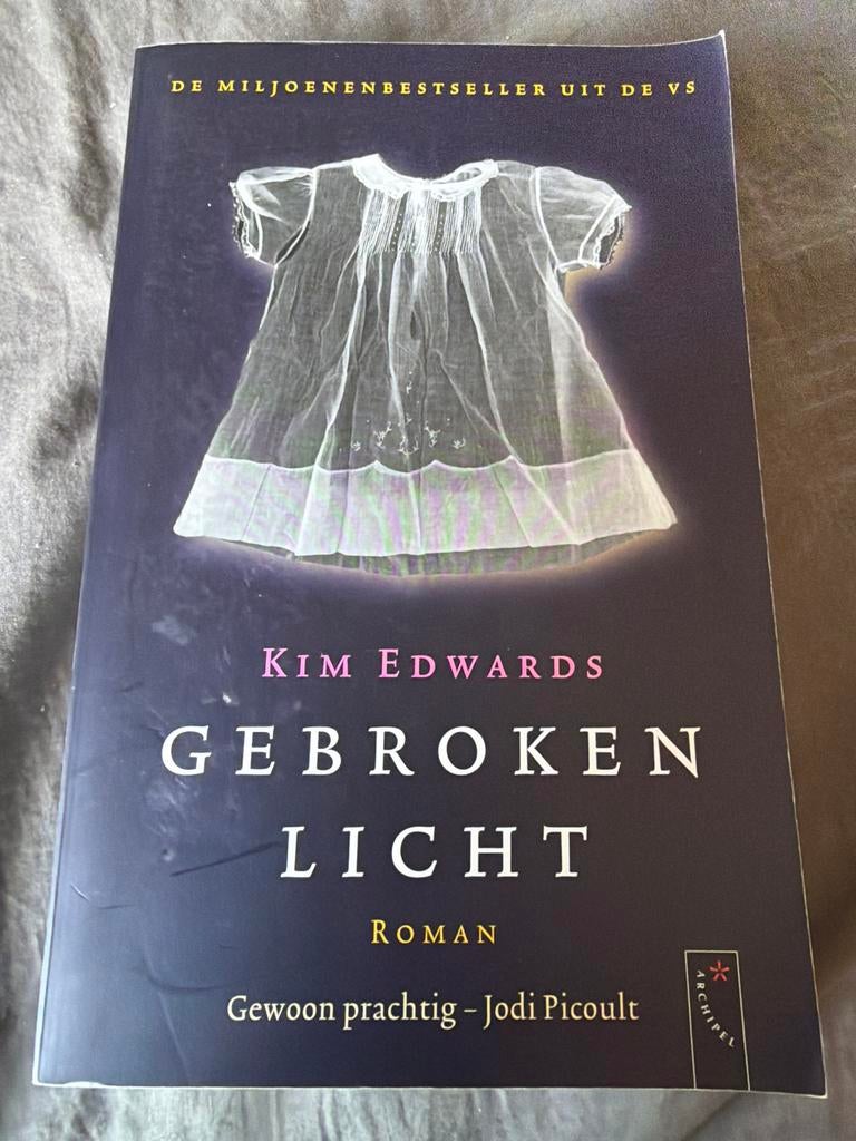 S5.  Kasey Edwards - Gebroken licht, Ophalen of Verzenden, Zo goed als nieuw, Kasey Edwards