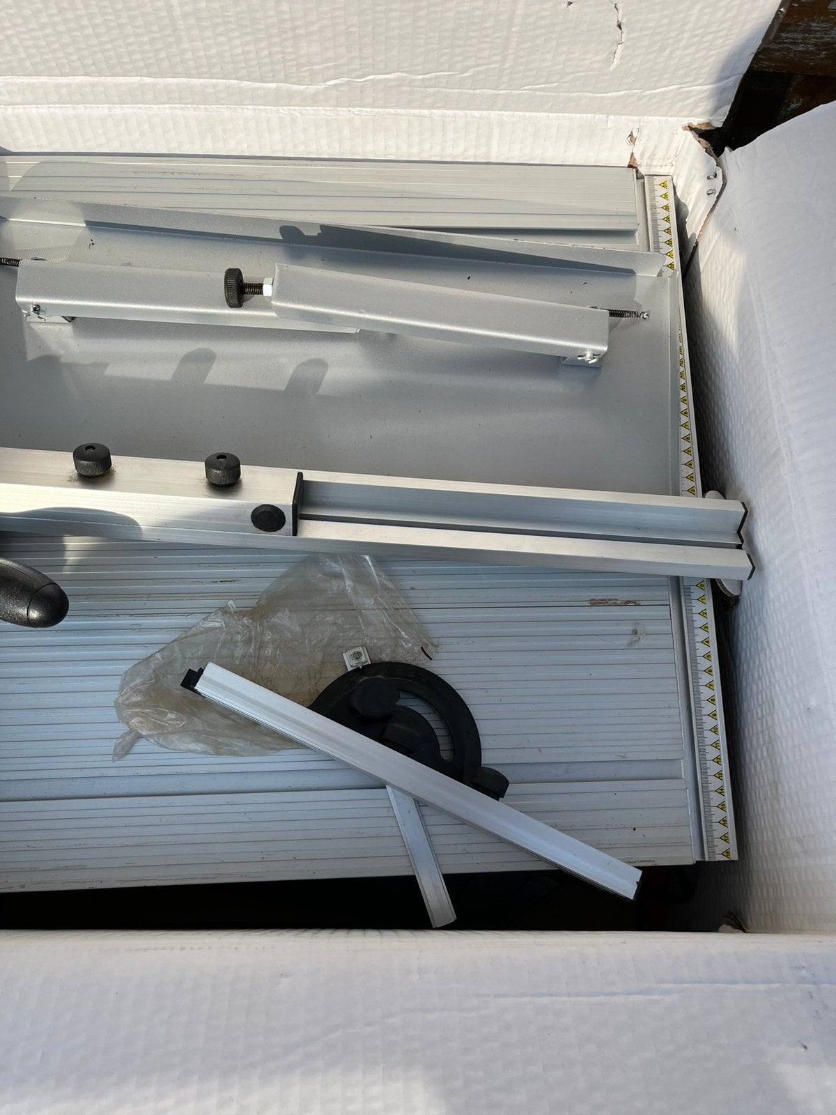 Elektronische circel zaagtafel, Doe-het-zelf en Verbouw, Gereedschap | Zaagmachines, Cirkelzaag, 600 tot 1200 watt, Ophalen of Verzenden
