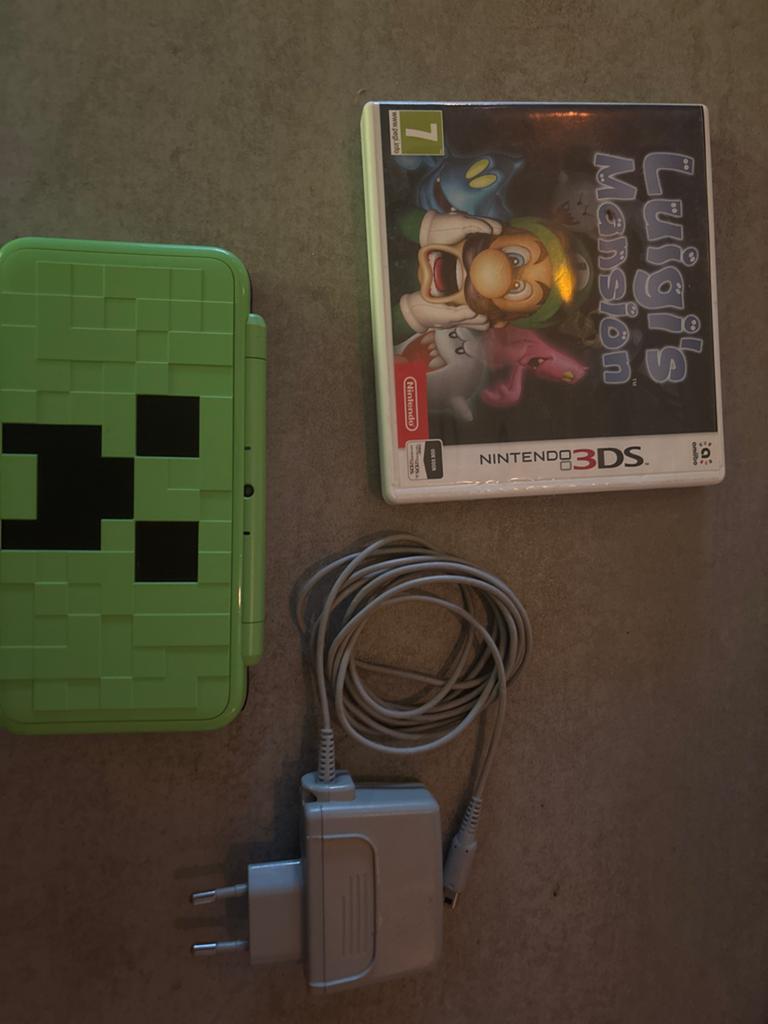 Nintendo 2DS XL Minecraft Edition met Luigi's Mansion, Met games, 2DS XL, Ophalen of Verzenden, Zo goed als nieuw