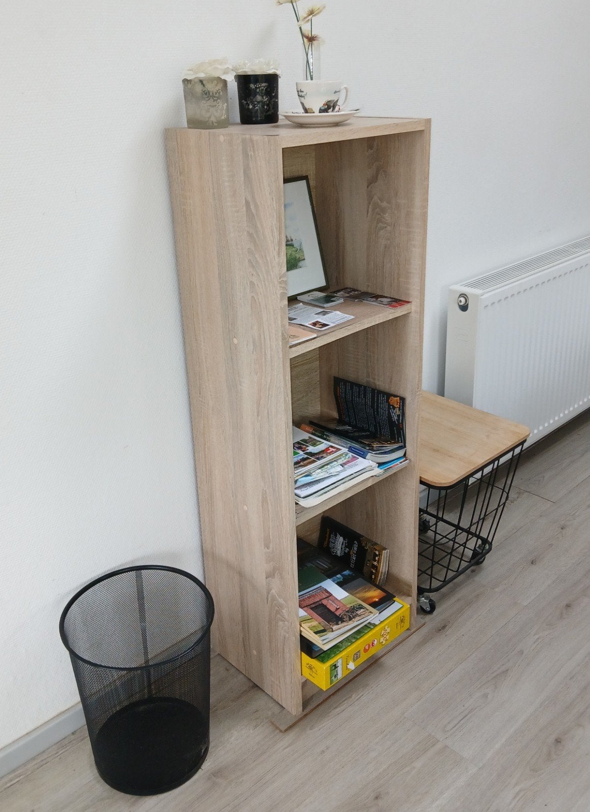 Boekenkastje licht eiken fineer, Ophalen, Met plank(en), Minder dan 50 cm, Gebruikt