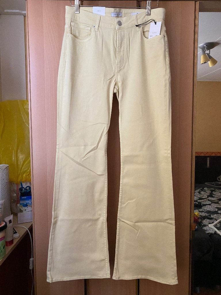 Nieuw lichtgele flare spijkerbroek Costes, Overige kleuren, Nieuw, Ophalen of Verzenden, Costes