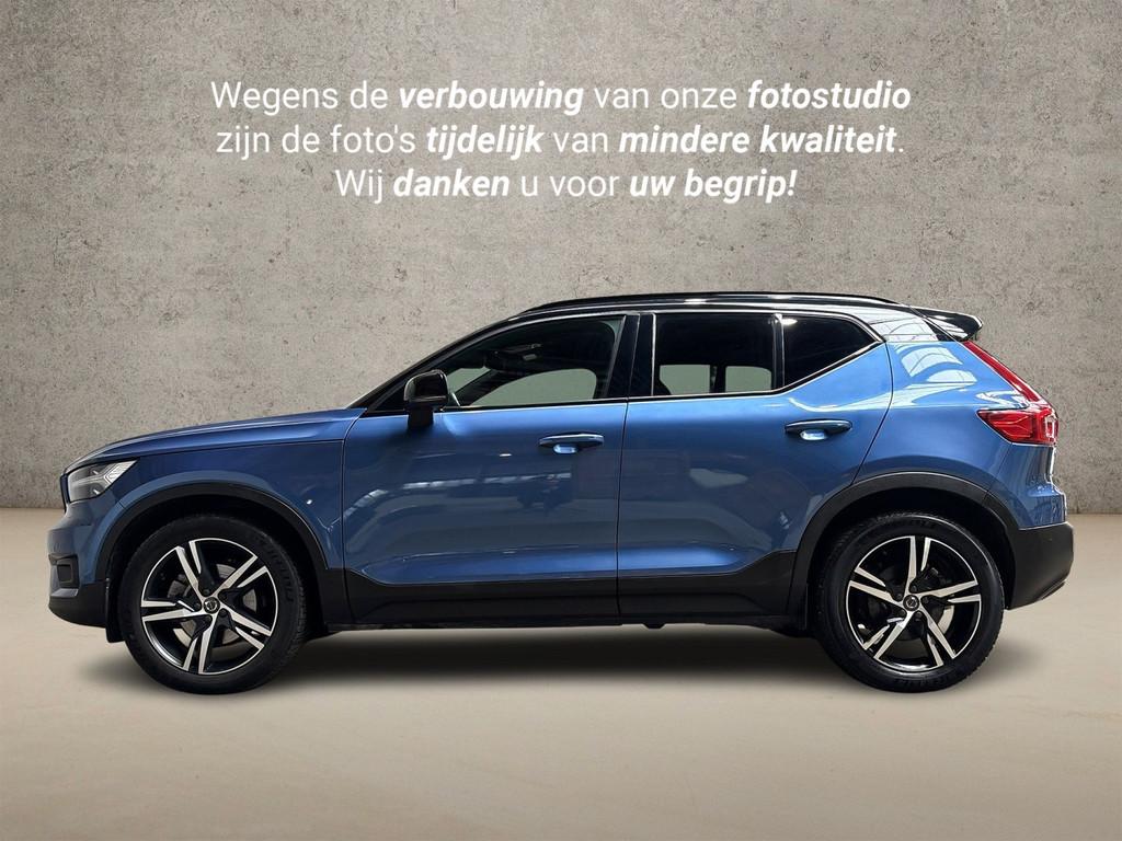 Volvo XC40 2.0 B4 R-Design 197Pk Automaat (APPLE CARPLAY, GR, 12 maanden, 4 cilinders, Blauw, 14 km/l