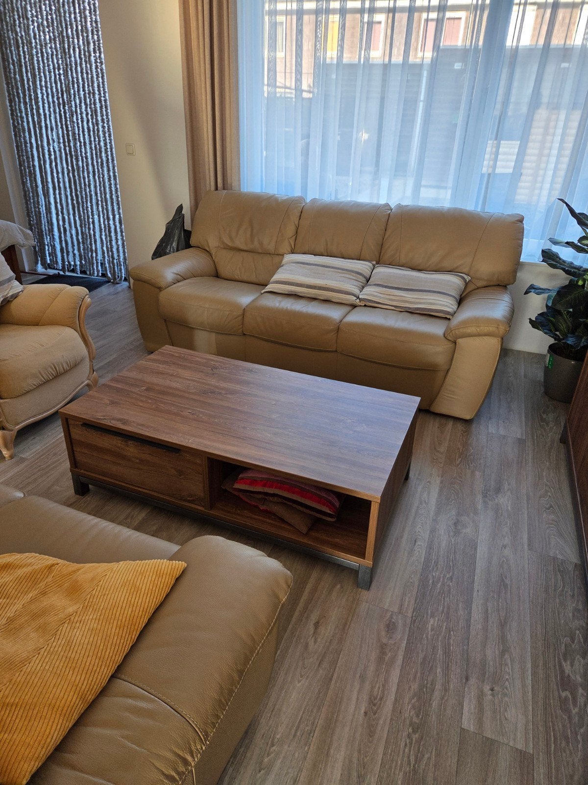 3 en 2 zitbank dressoir salontafel, Ophalen, Gebruikt