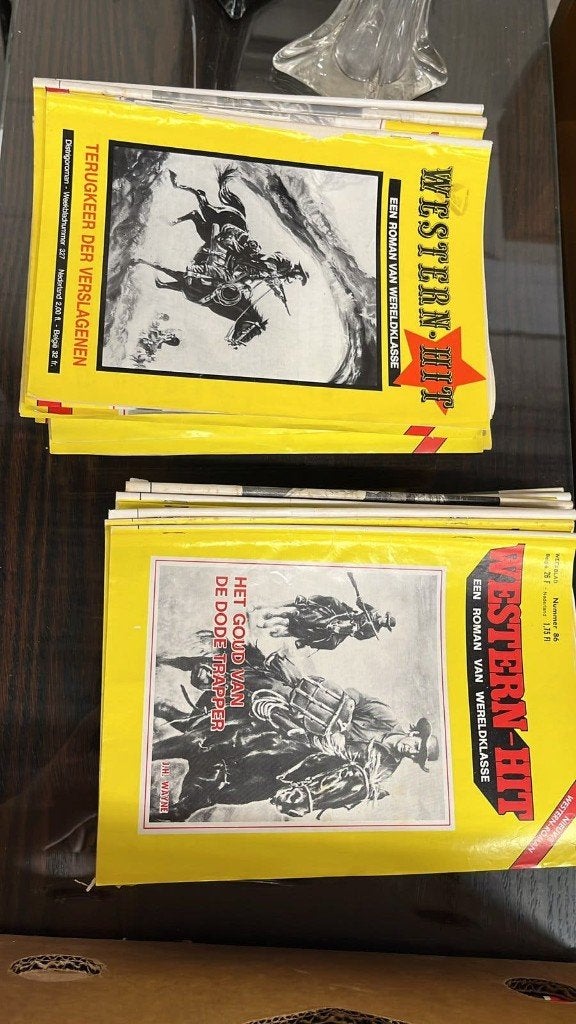 Vintage western / cowboy boekjes WESTERN HIT  lot 61 stuks, Ophalen, 1980 tot heden, Tijdschrift
