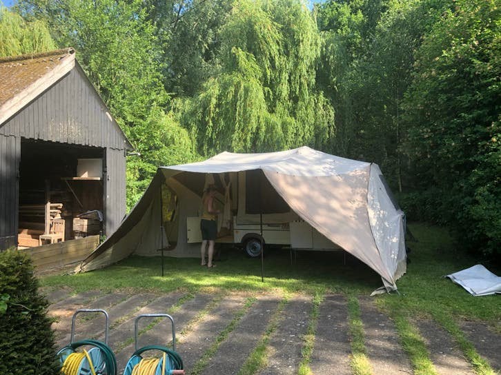 Gratis: holtkamper zoekt nieuwe avonturen, Ophalen, Beige, Aanwezig, Holtkamper