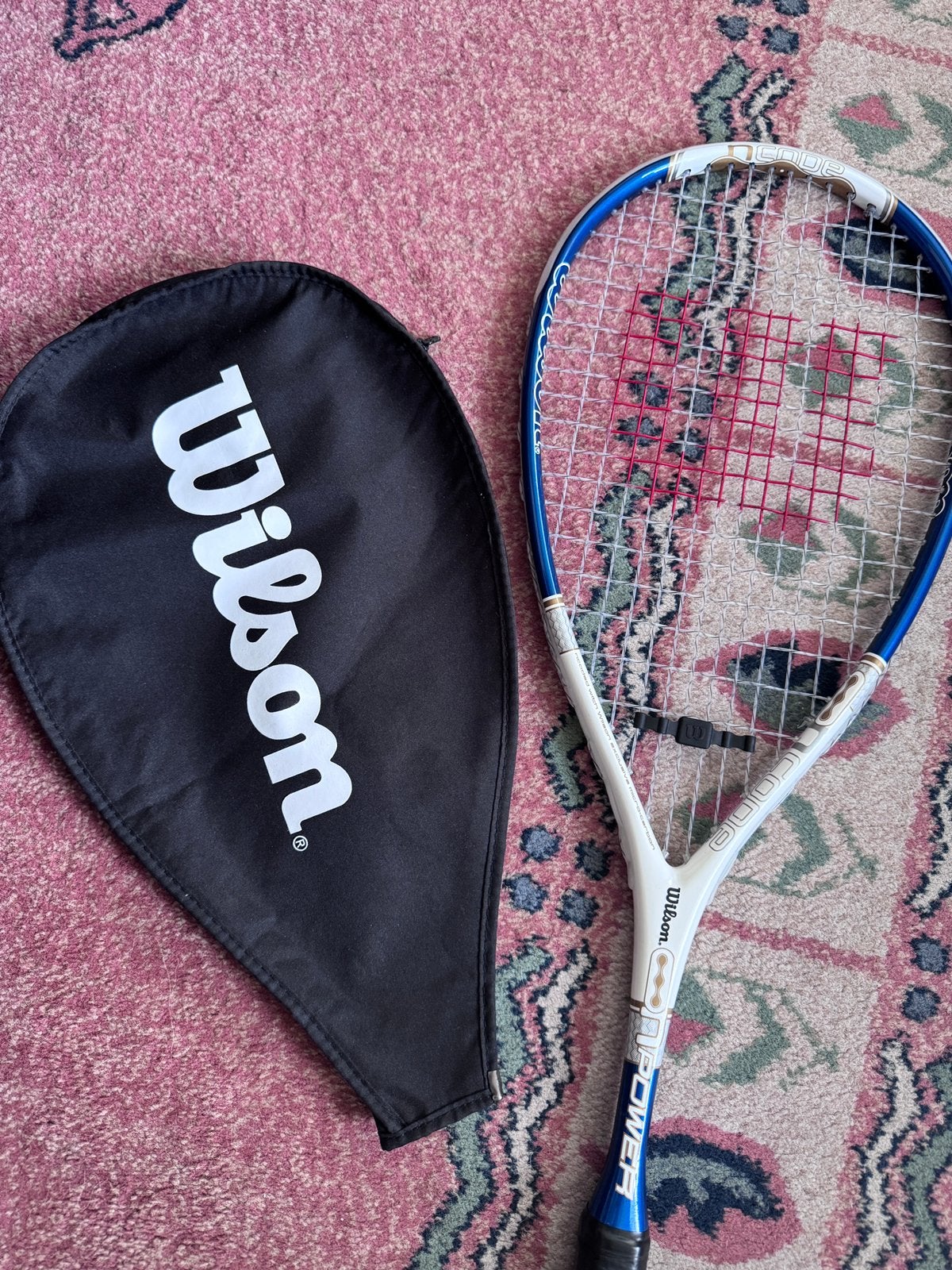 Mooie wilson squash racket met hoes, Sport en Fitness, Ophalen of Verzenden, Zo goed als nieuw, Racket, Met hoes