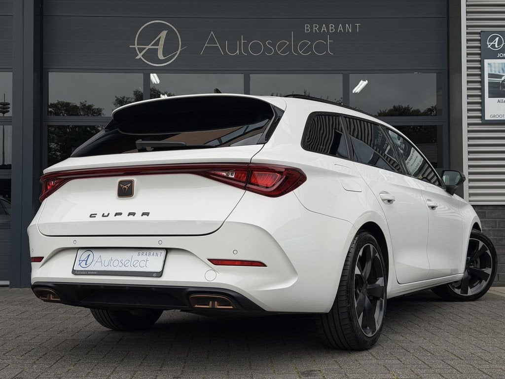CUPRA Leon Sportstourer 1.4 e-Hybrid VZ CarPlay | Camera | 2, Auto's, Cupra, Stof, Gebruikt, 4 cilinders, 1589 kg