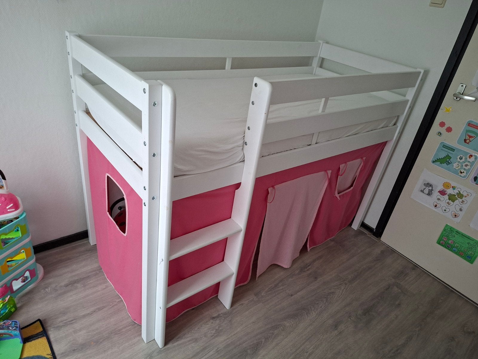 Halfhoogslaper 70x160cm + roze speeltent + matras + laken, Ophalen, Gebruikt, Minder dan 160 cm, 190 cm of minder