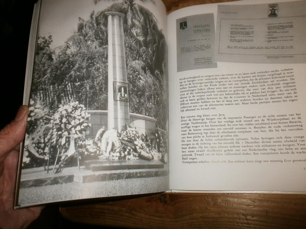 7 december divisie ned indie wij werden geroepen met fotos, Boeken, Ophalen of Verzenden, Tweede Wereldoorlog, Nieuw, Overige onderwerpen
