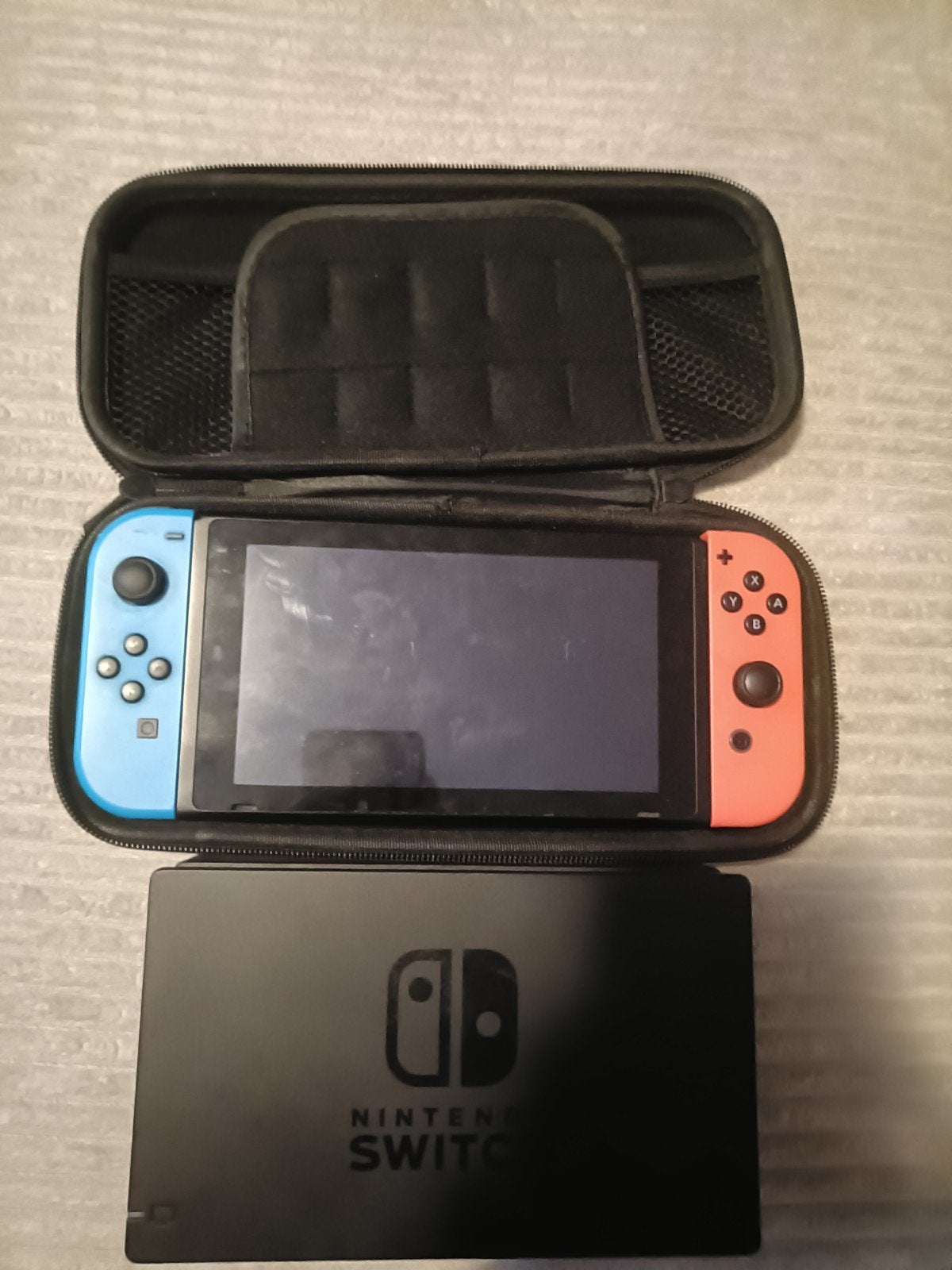 Nintendo Switch met 4 games en Premium Hoes + Dock met HDMI, Switch 2019 Upgrade, Met games, Met 2 controllers, Ophalen of Verzenden