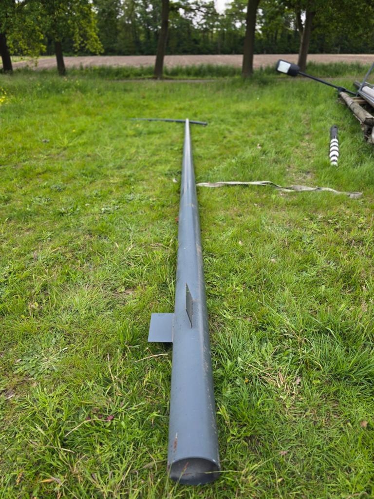 Moderne Lantaarnpalen Nieuw ca 8,5 meter totale hoogte., Ophalen