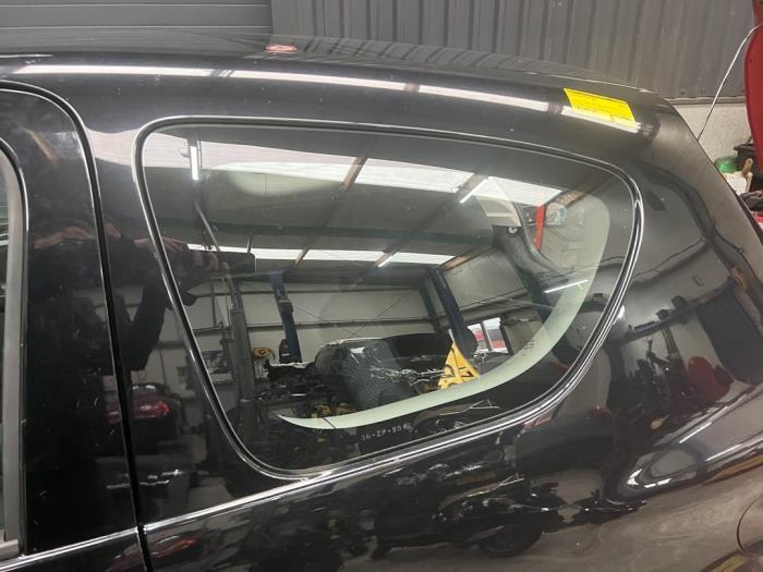 Ruit 2Deurs links-achter van een Toyota Aygo, Gebruikt, -, -, Ophalen of Verzenden