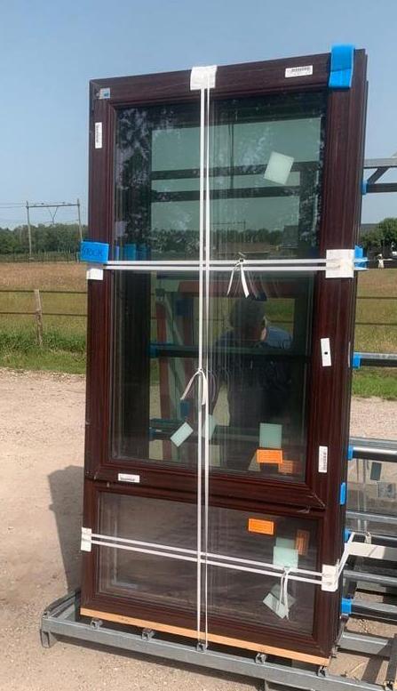 (70) 2x Nieuwe kunststof raamkozijn draai kiep incl. glas, Kunststof, Raamkozijn, Nieuw, 150 tot 225 cm
