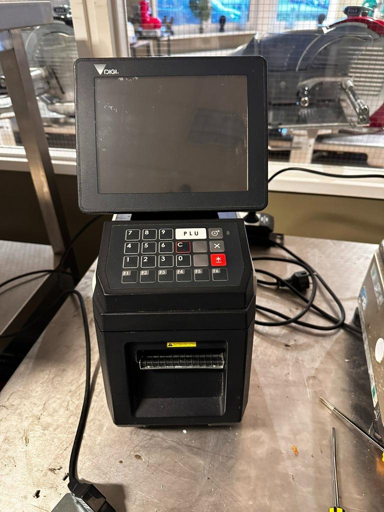 Digi DP-5000 Etiketteermachine Bonnenprinter Touchscreen, Ophalen of Verzenden, Digi, Info@retailequipment.eu, Woldmeentherand 3 Steenwijk