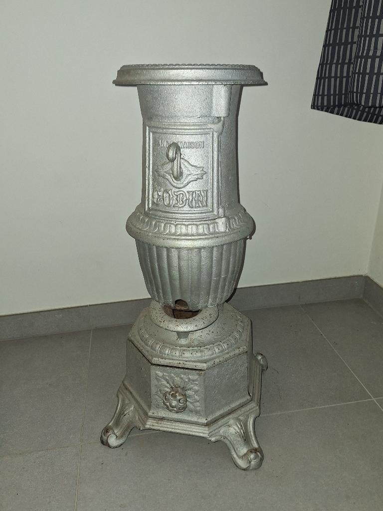 Antieke kachel "Ancienne Maison Godin", Huis en Inrichting, Kachels, Ophalen, Gebruikt, Overige brandstoffen, Vrijstaand
