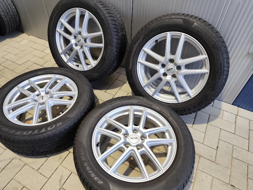 VW Tiguan 5NA 18 inch velgen met winterbanden 235/55R18, Auto-onderdelen, Banden en Velgen, 18 inch, Gebruikt, Banden en Velgen
