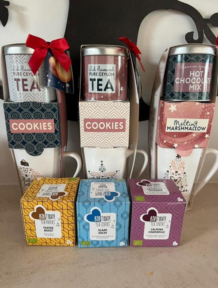 Kerstmokken sets met thee & chocolademelk 🫖🎁 Nieuw!, Ophalen of Verzenden, Theezakje(s), Vol