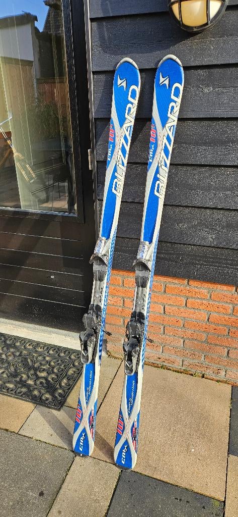 Blizzard Skies, 160 tot 180 cm, Gebruikt, Skiën, Ski's