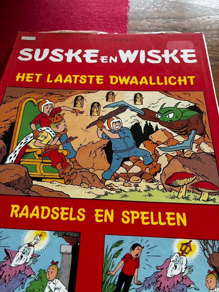 Ca. 30 Suske en Wiske oude stripboeken vanaf 1974, Meerdere stripboeken, Ophalen of Verzenden, Gelezen