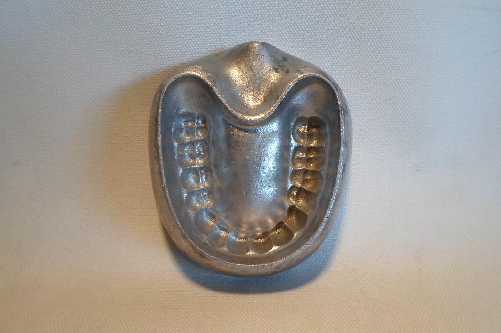 Marsepein Mal Kunstgebit, Ophalen of Verzenden