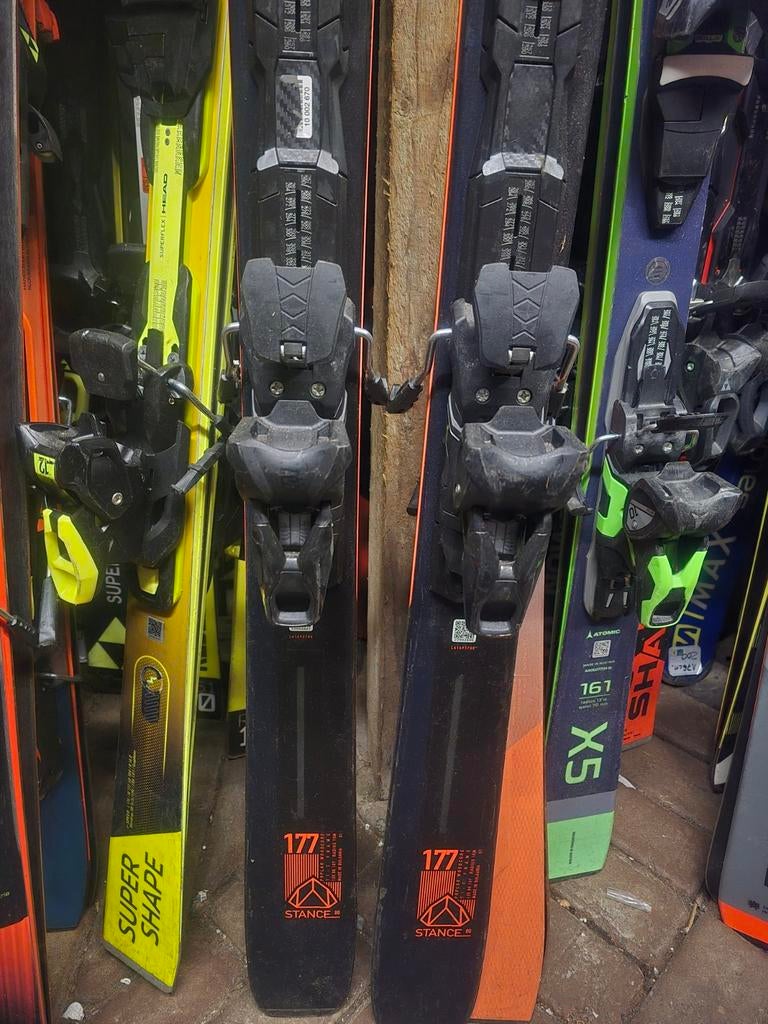 177cm SALOMON STANCE CA TI ALL MOUNTAIN, 160 tot 180 cm, Zo goed als nieuw, Carve, Skiën