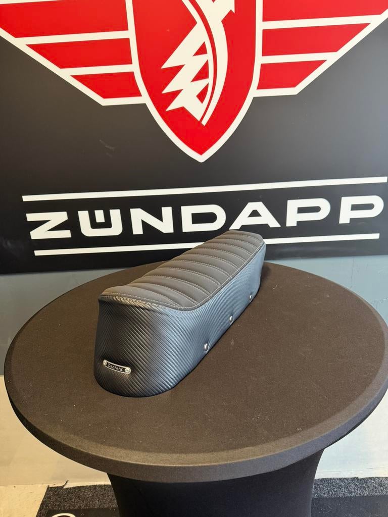 Zundapp 517 zadel nieuw, Fietsen en Brommers, Brommeronderdelen | Zundapp, Ophalen of Verzenden, Zo goed als nieuw, Zadel