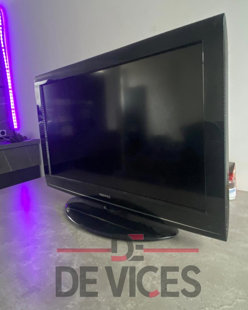 Toshiba TV - Goede staat, 50 Hz, LCD, Ophalen of Verzenden, 60 tot 80 cm