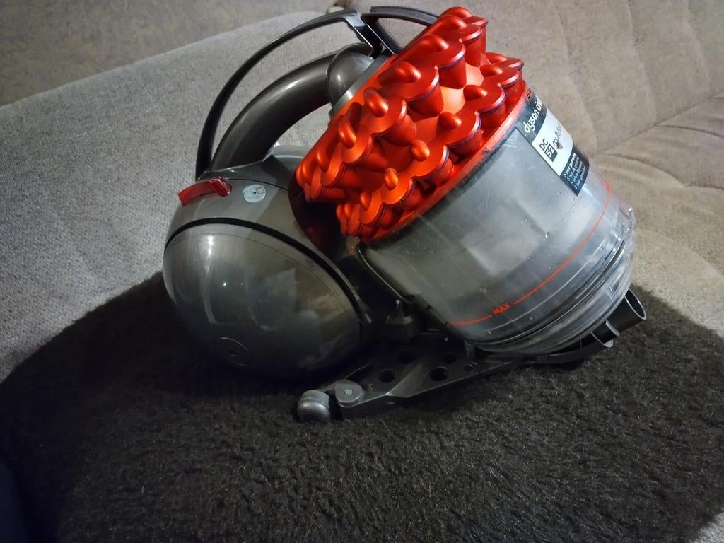 Dyson dc52 multifloor nieuwe motor ! Inruil defect mogelijk, Ophalen of Verzenden, Refurbished, Reservoir, 1600 tot 2000 watt